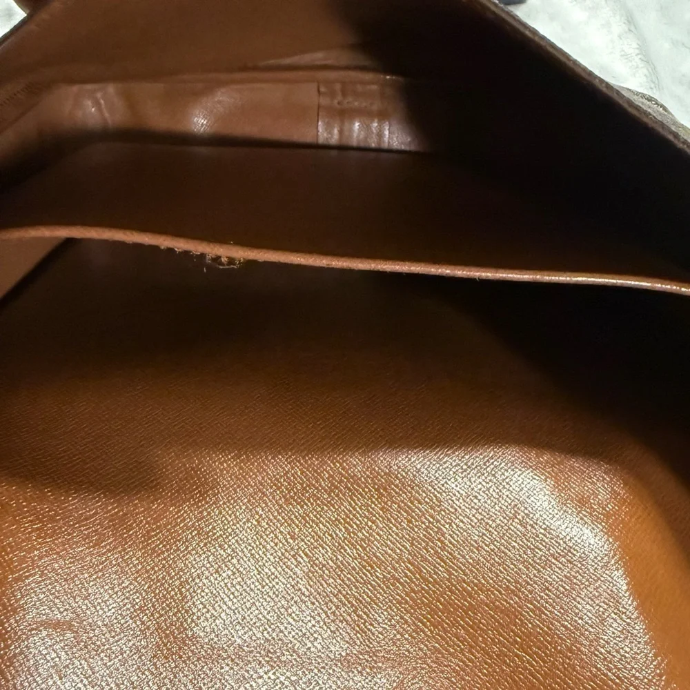 Louis Vuitton Cartouchiere GM Shoulder Bag / COA